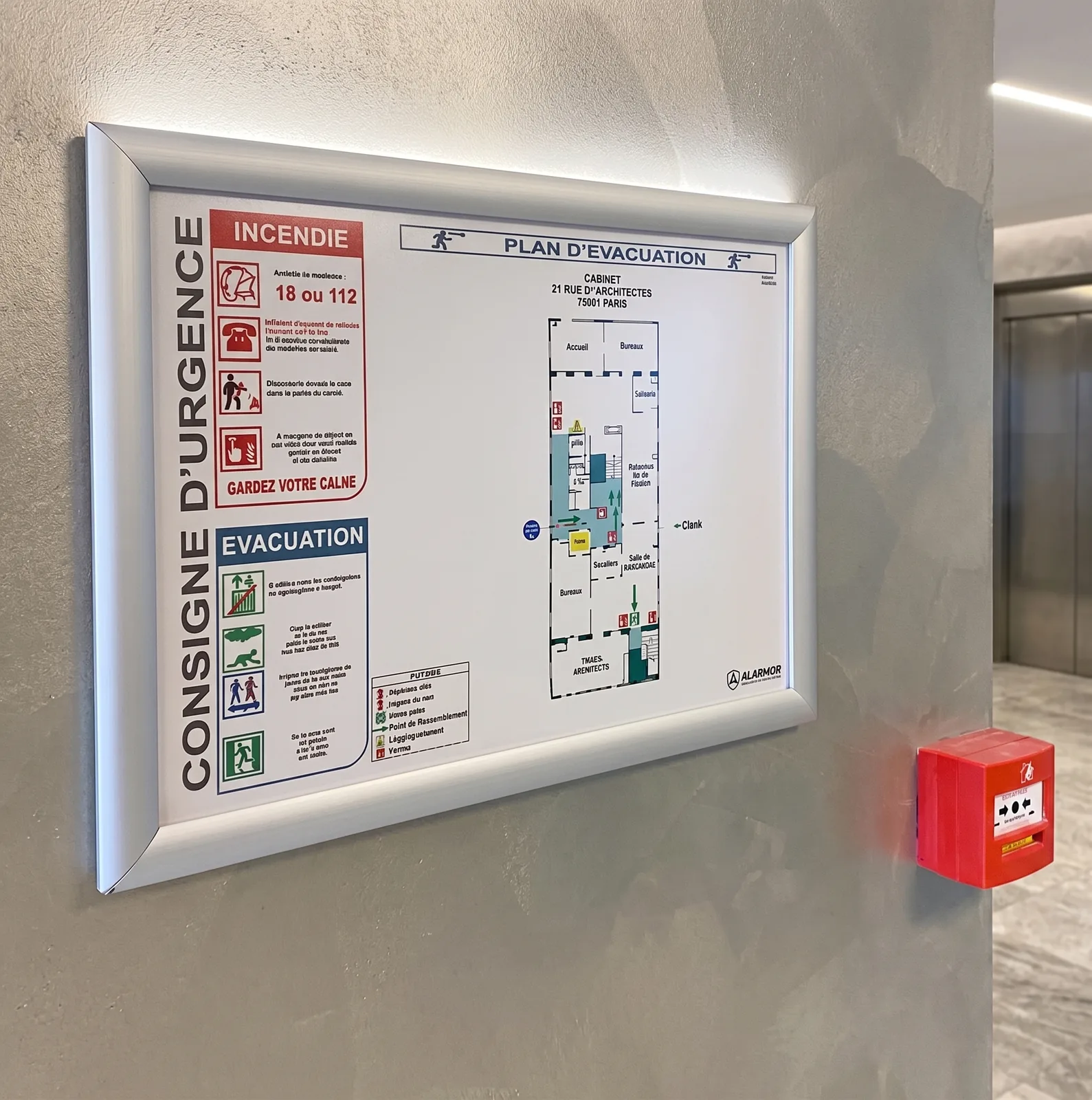 Cadre clic aluminium pour plan d'évacuation interchangeable